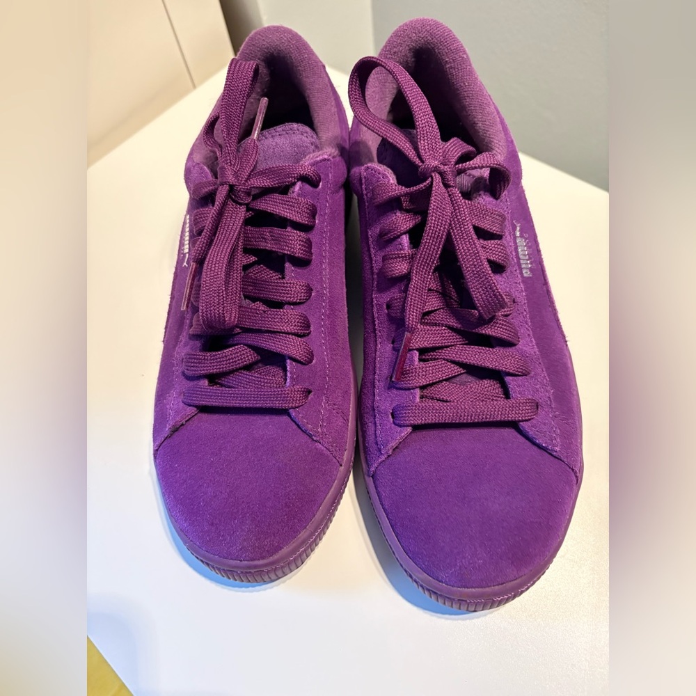 Puma Women's Deep Purple Sneakers